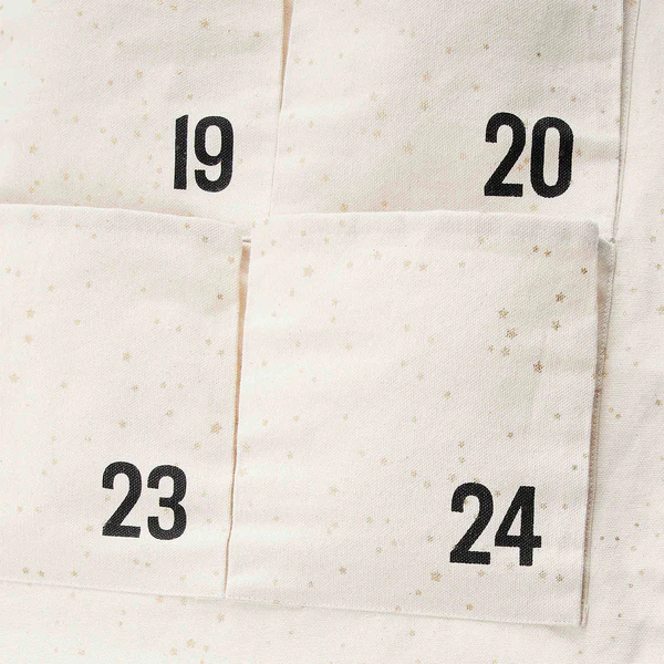 Adventskalender SANTA IS COMING - Ahorn / Baumwollstoff - Gold - Image 4