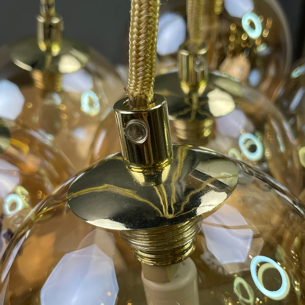 Pendelleuchte KJUL 7-flammig - Metall Gold glänzend / Glas Bernsteinfarben - Image 5